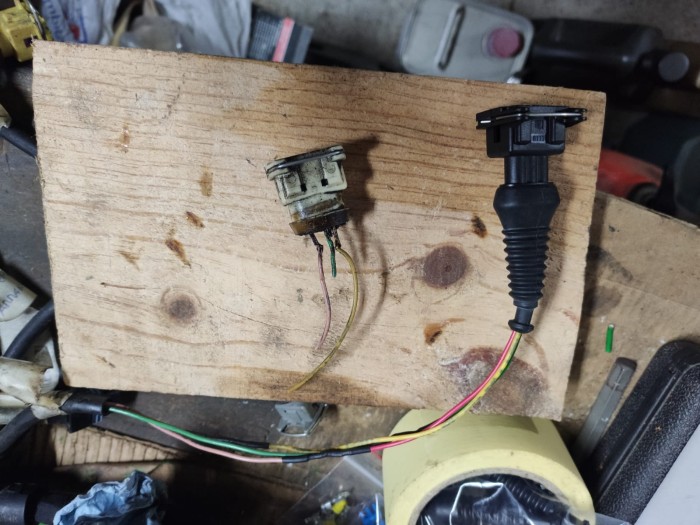 24 - 02 - Reparando conectores dañados.jpg